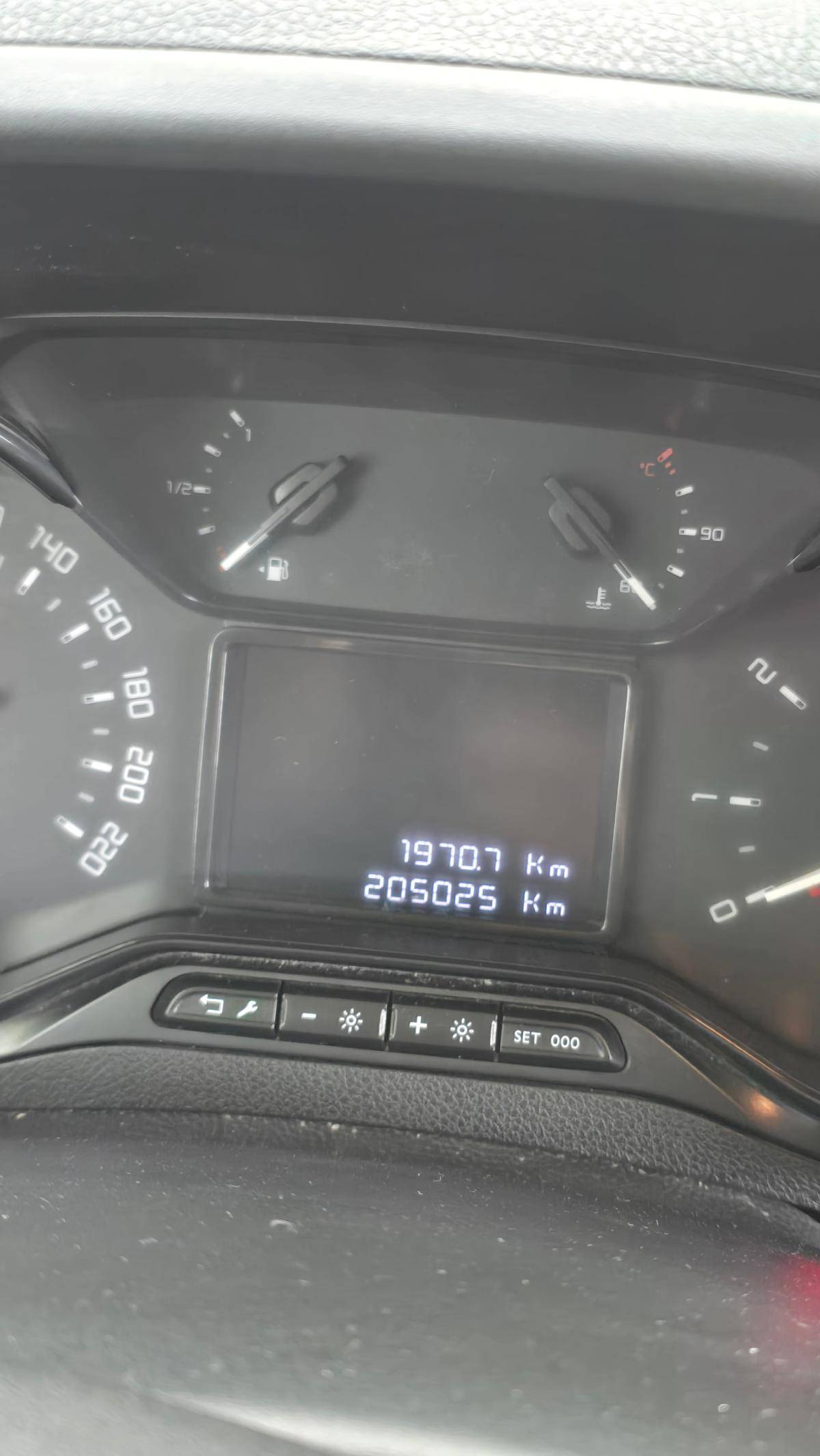 citroen-berlingo-2020-diesel-1499cc