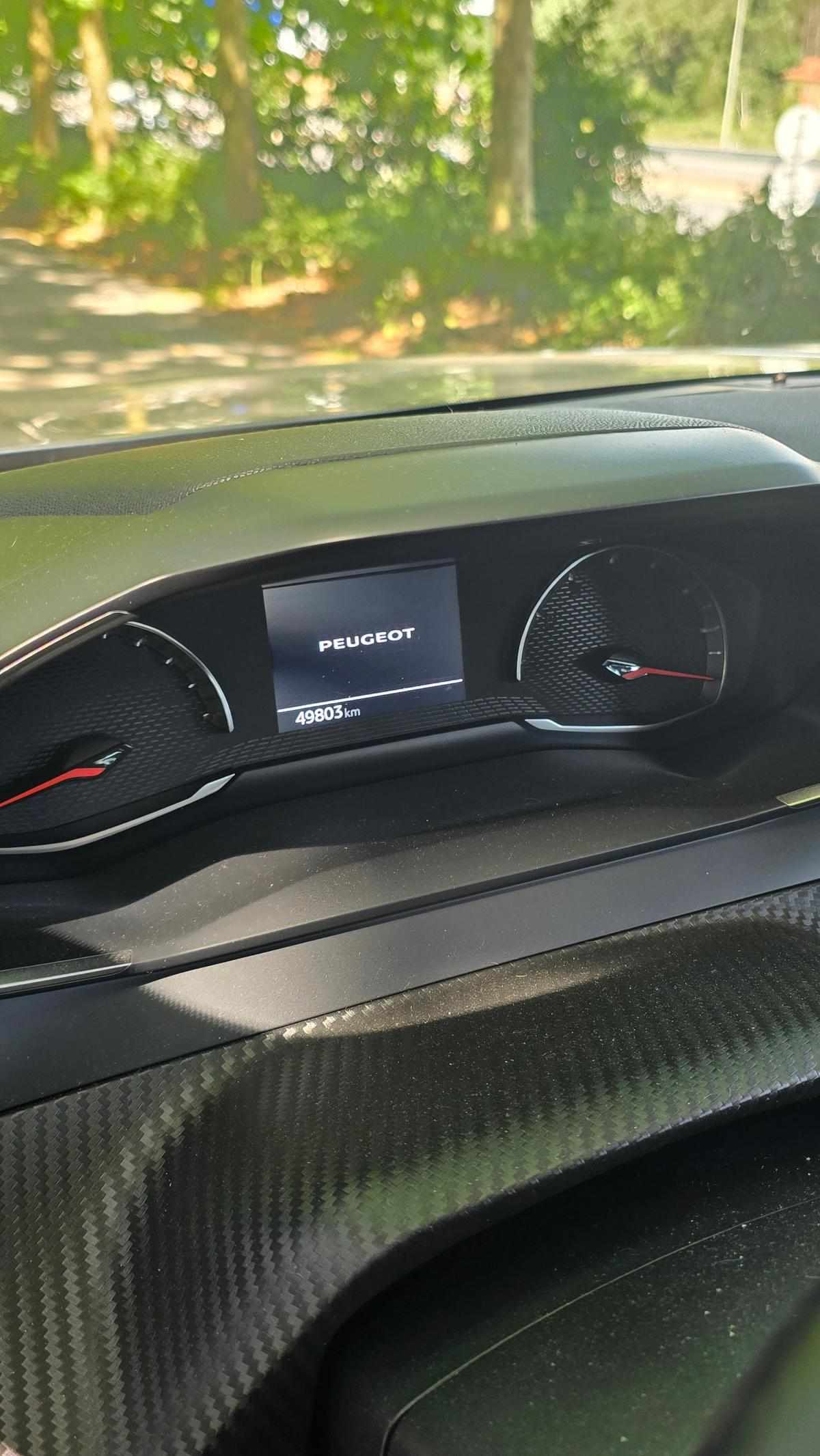 peugeot-2008-2020-gasolina-1199cc
