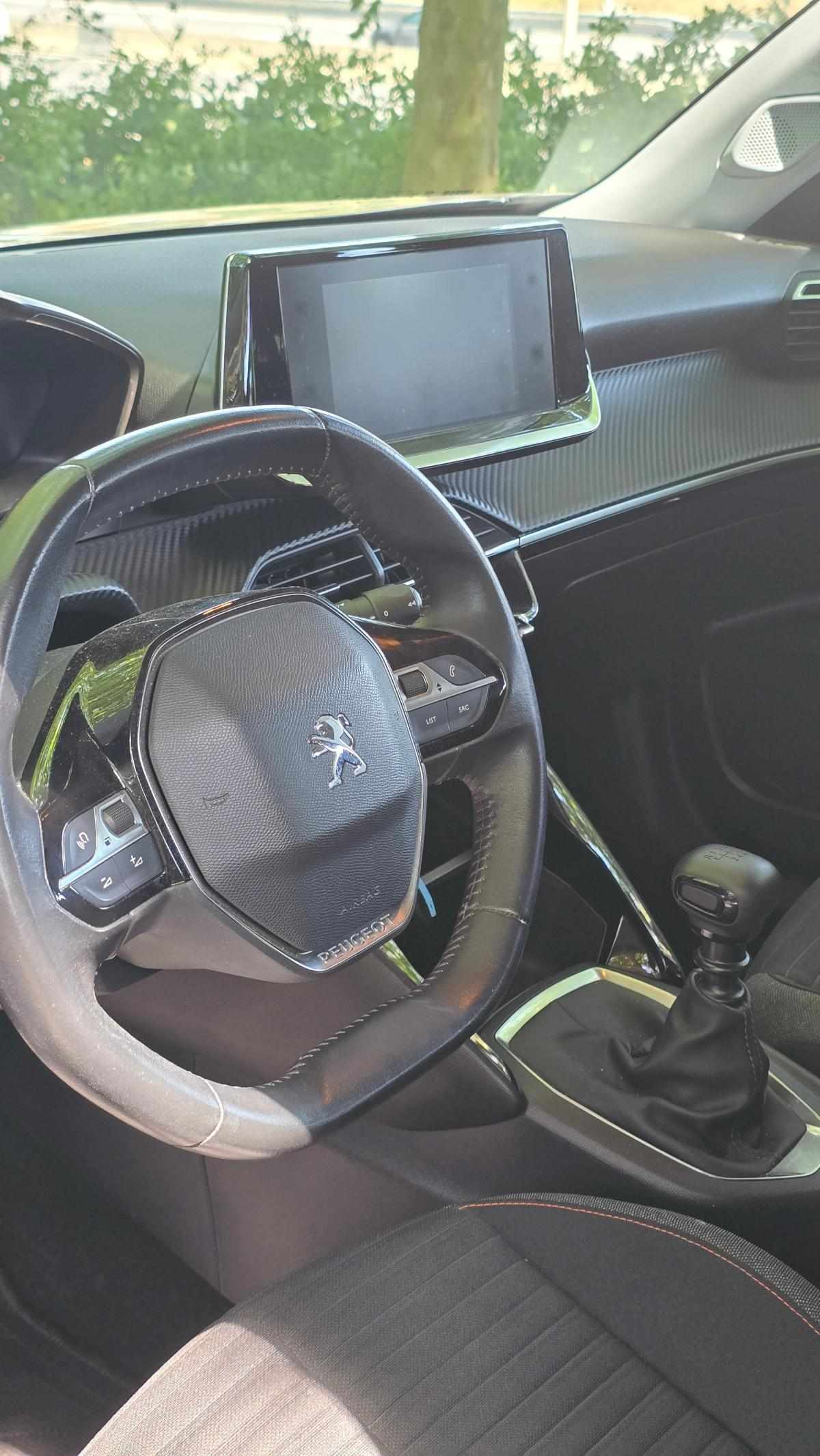 peugeot-2008-2020-gasolina-1199cc