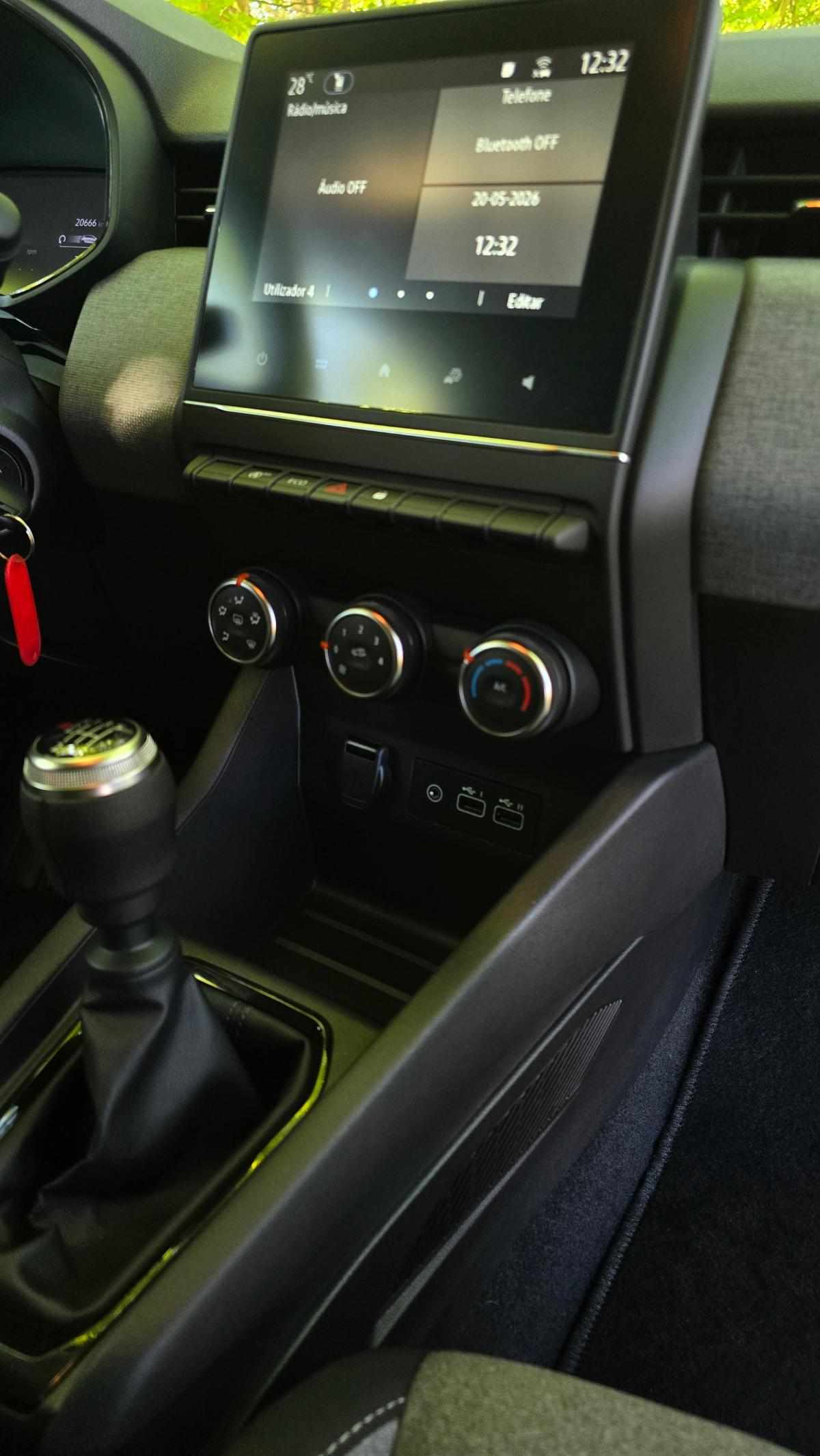 renault-clio-2024-gpl-999cc