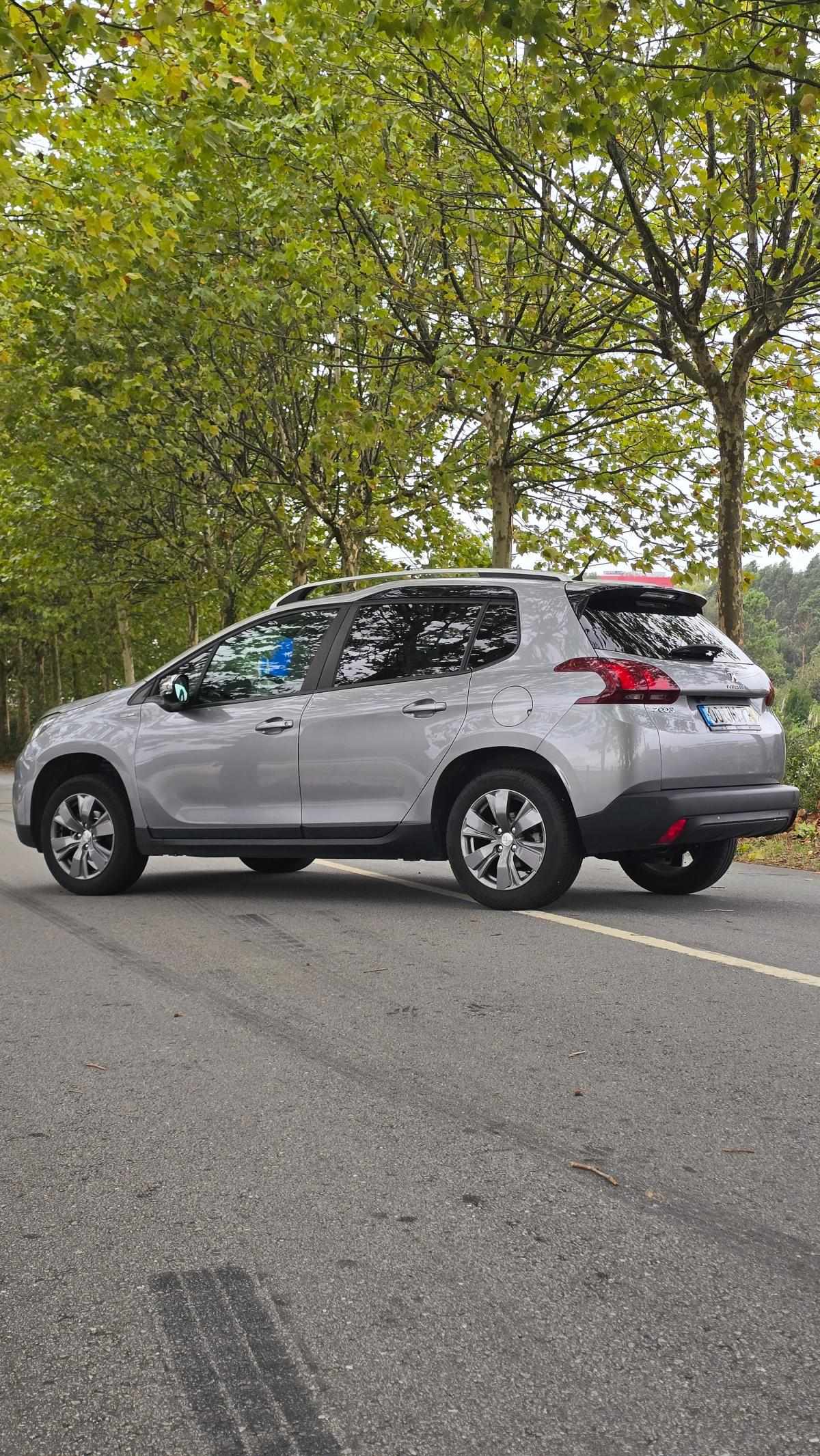 peugeot-2008-2018-gasolina-1199cc