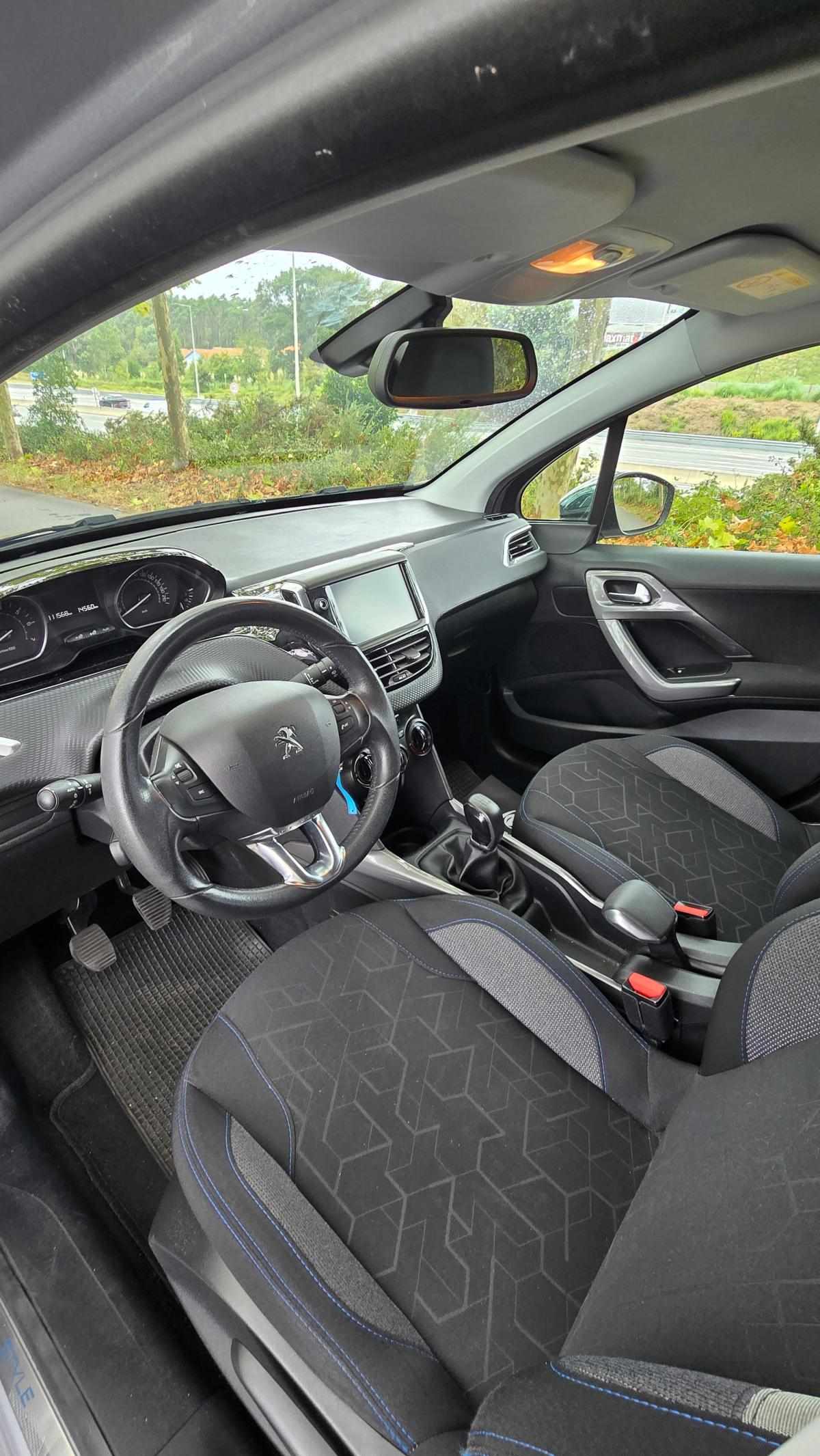 peugeot-2008-2018-gasolina-1199cc