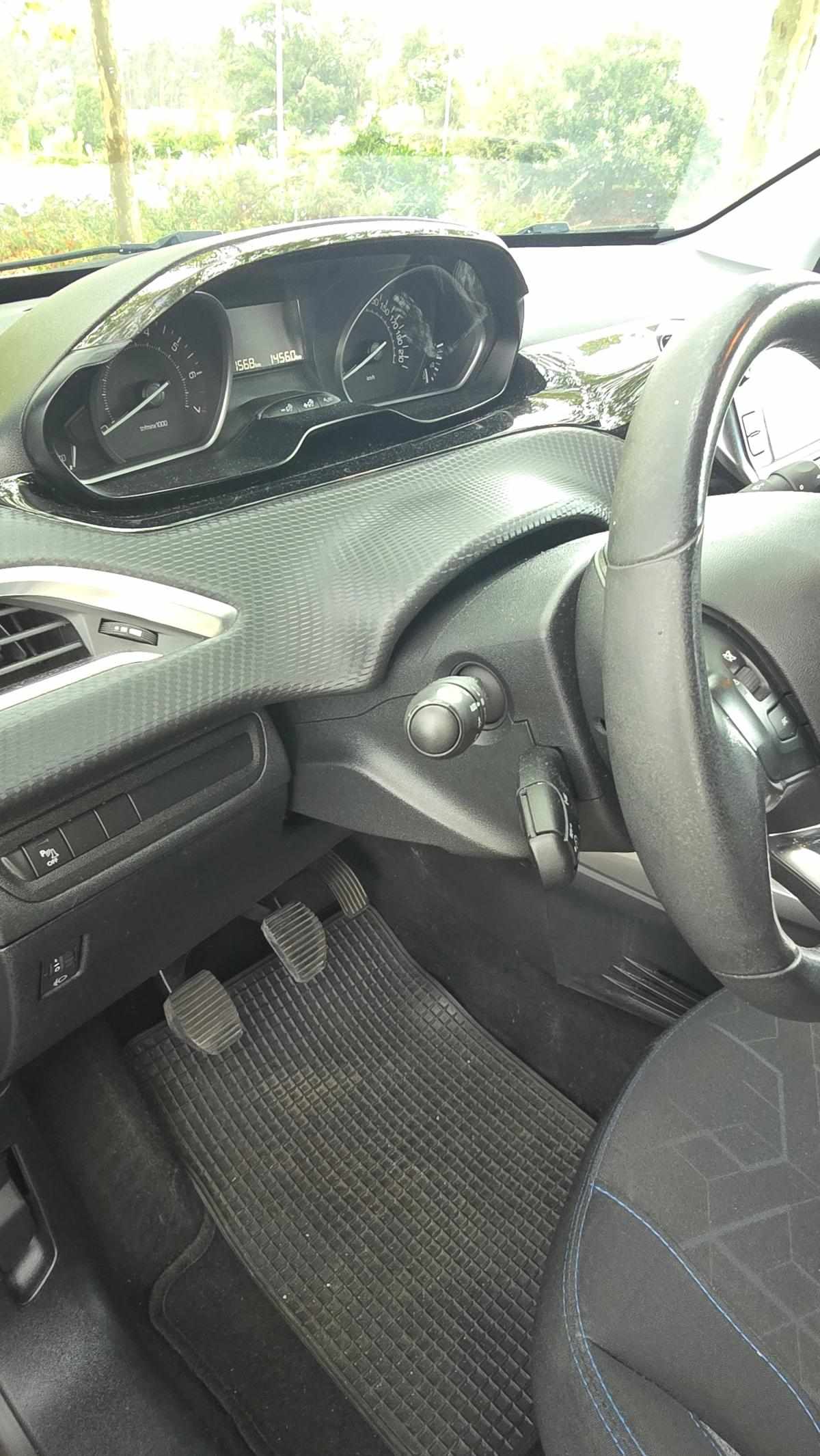 peugeot-2008-2018-gasolina-1199cc