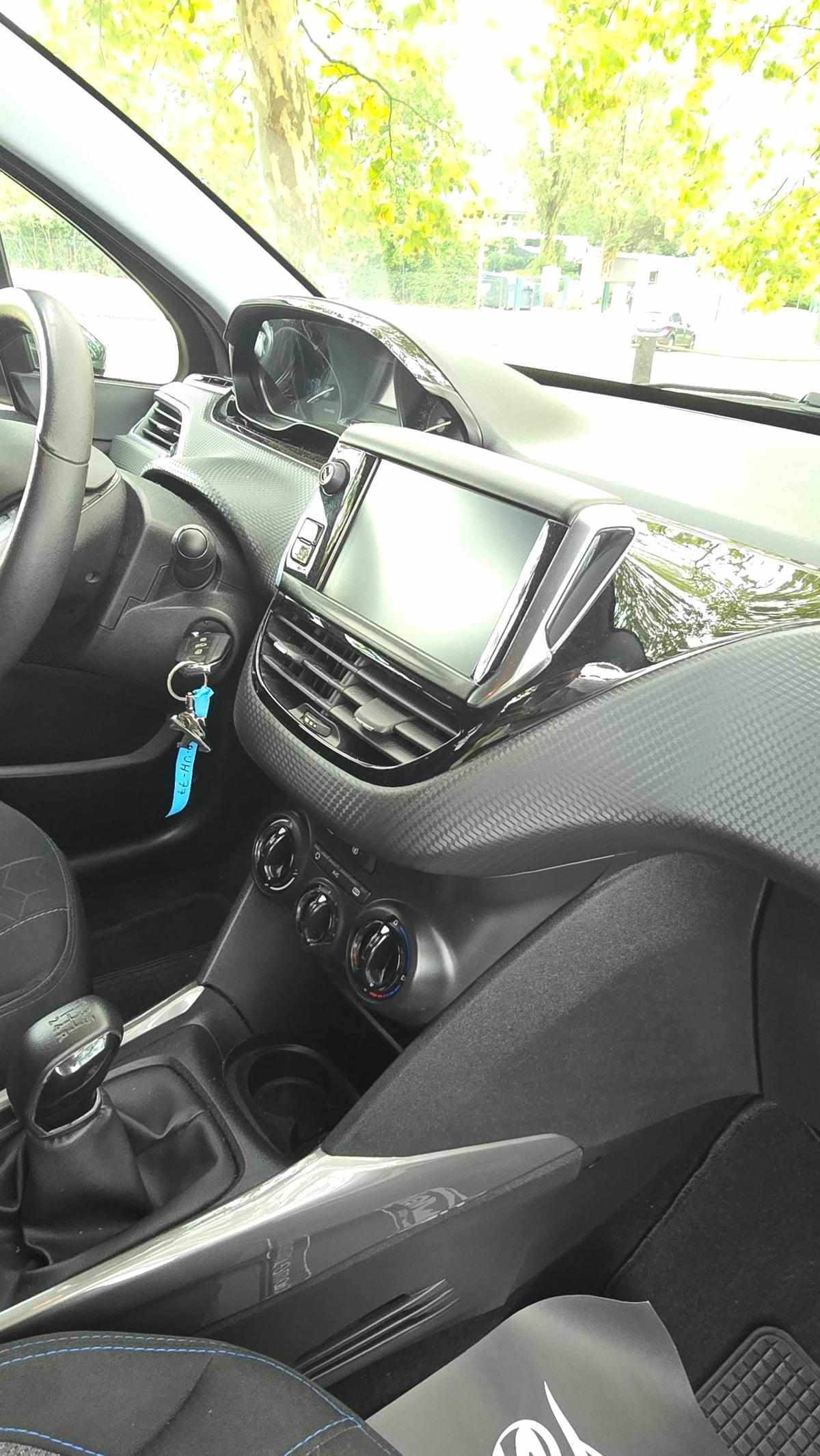 peugeot-2008-2018-gasolina-1199cc