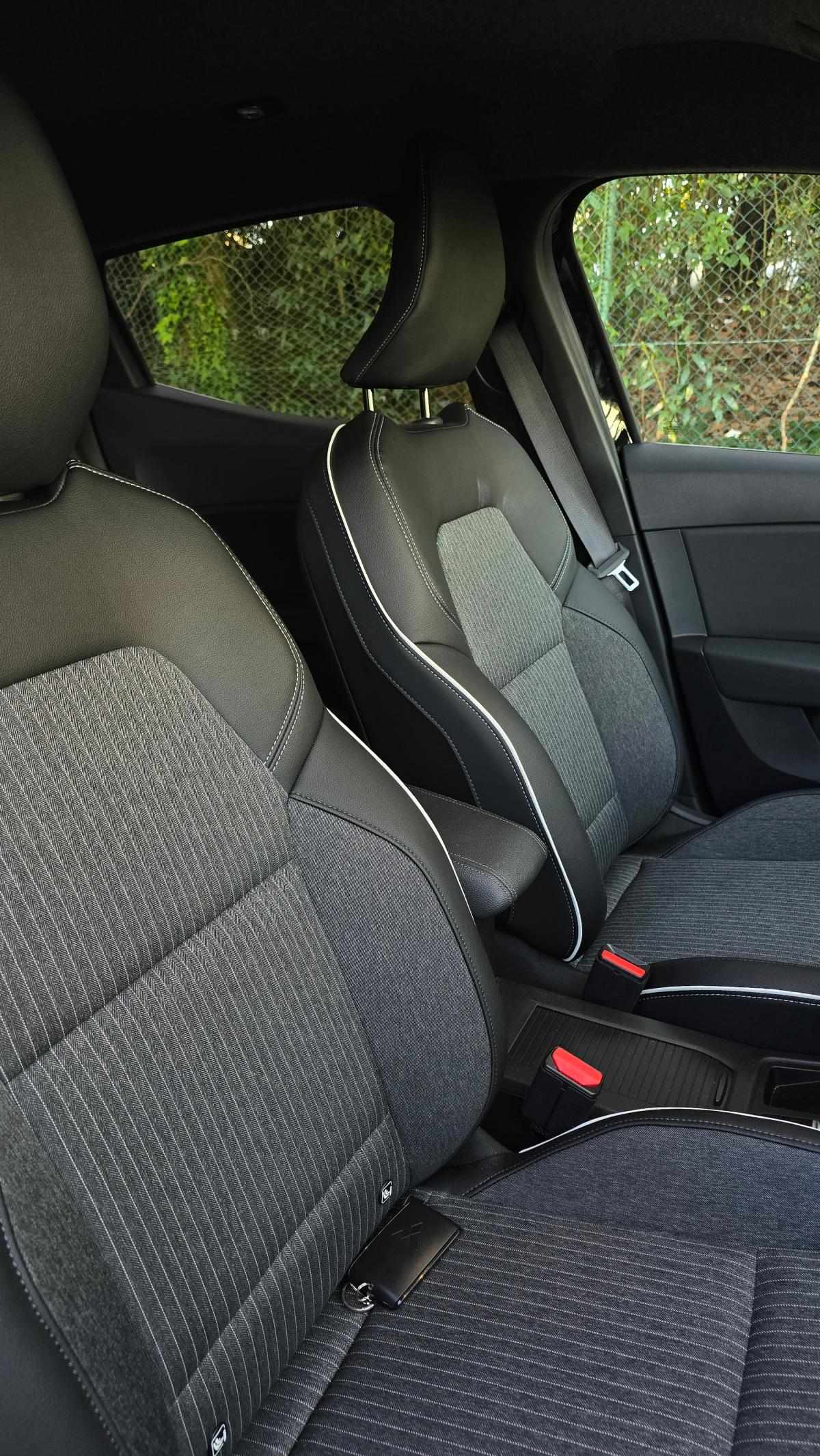 mitsubishi-colt-2024-hibrido-a-gasolina-1598cc