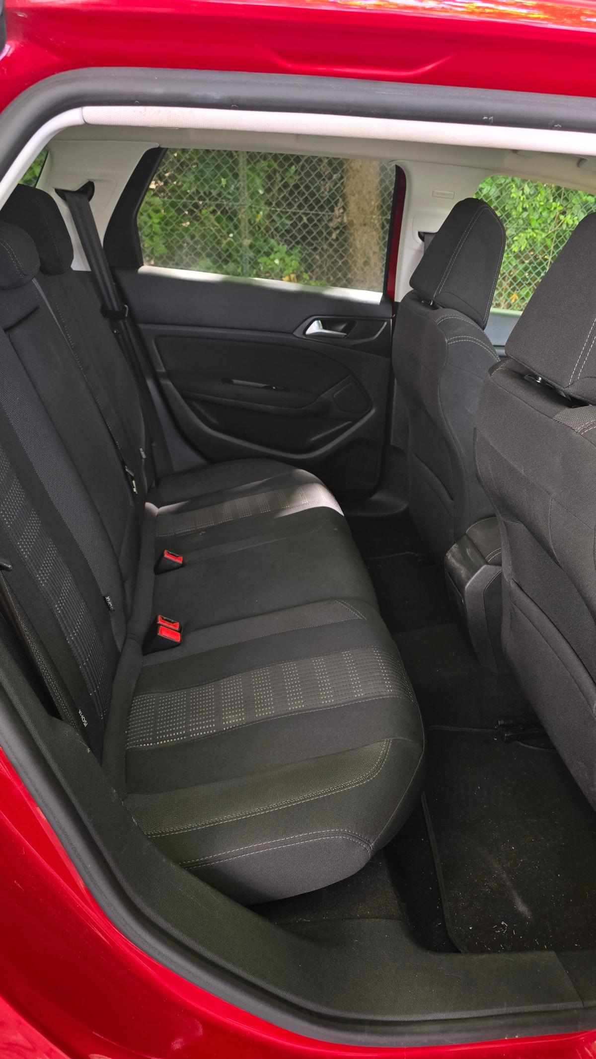 peugeot-308-2015-diesel-1560cc