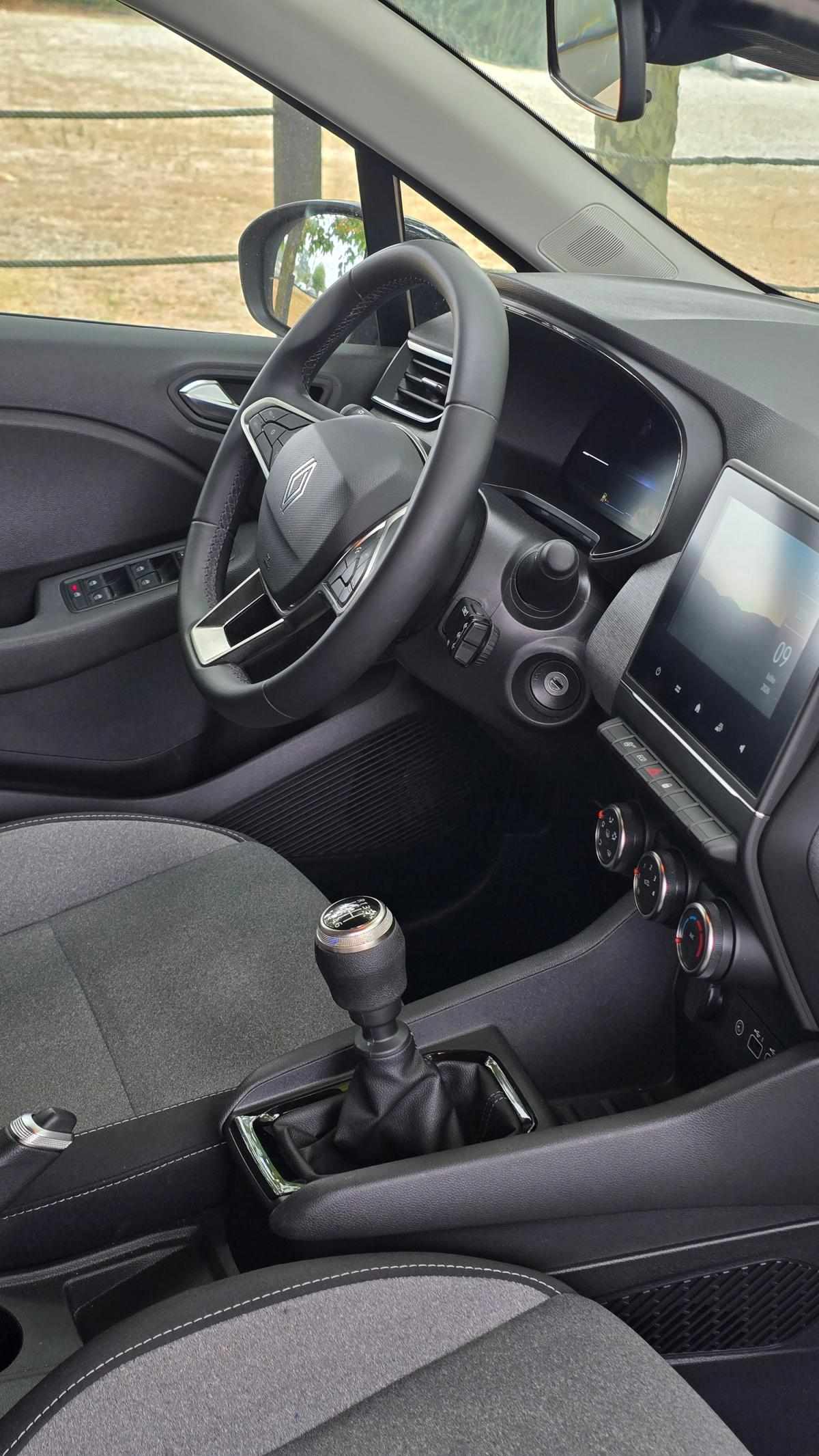 renault-clio-2024-gpl-999cc