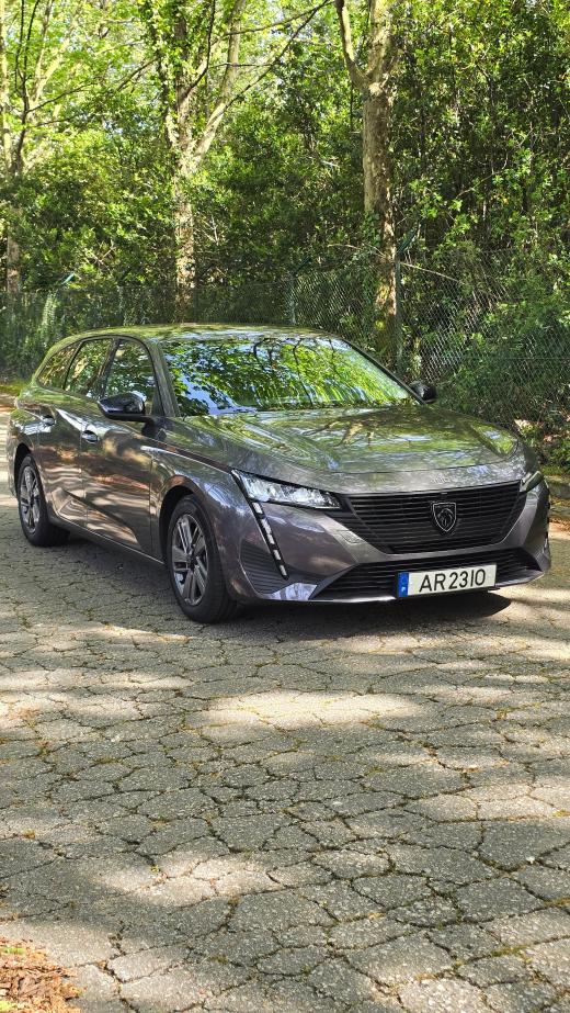 peugeot-308-sw-2022-diesel-1499cc