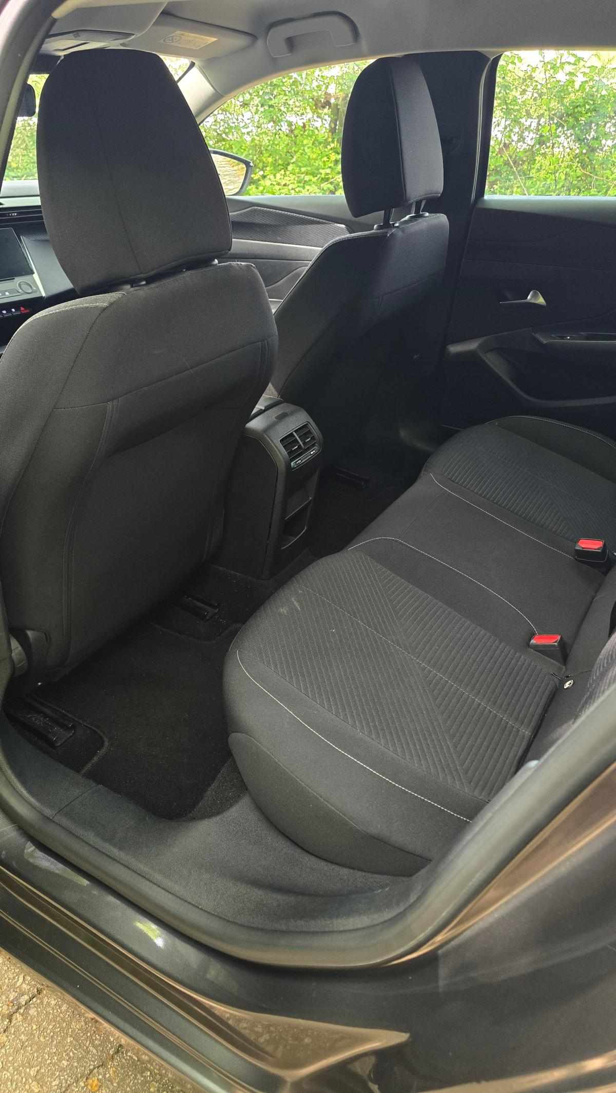 peugeot-308-sw-2022-diesel-1499cc