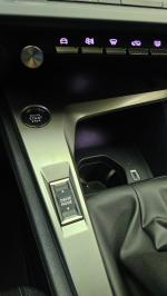 peugeot-308-sw-2022-diesel-1499cc