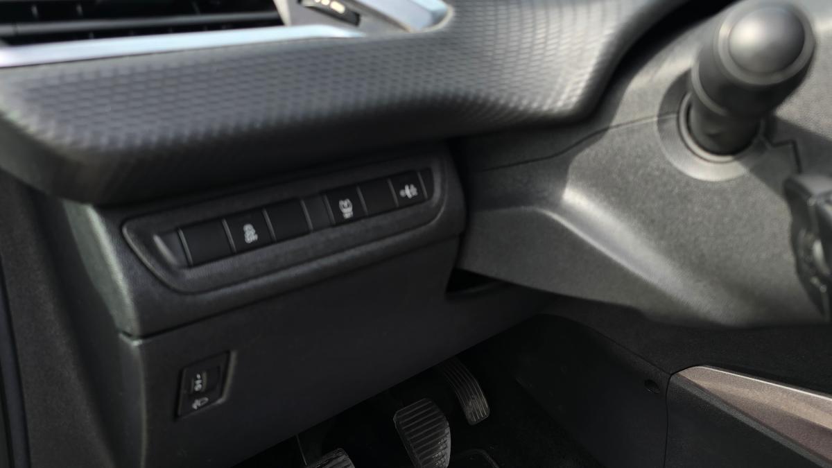 peugeot-2008-2014-diesel-1398cc