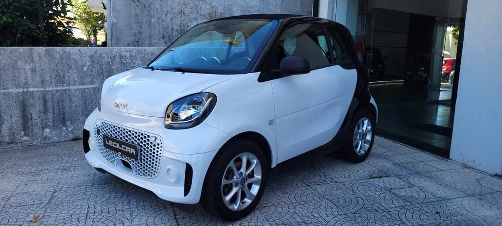 smart-fortwo-17-6-kwh-2020-eletrico