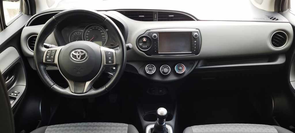 toyota-yaris-1-33-dual-vvt-i-2017-gasolina-1329cc