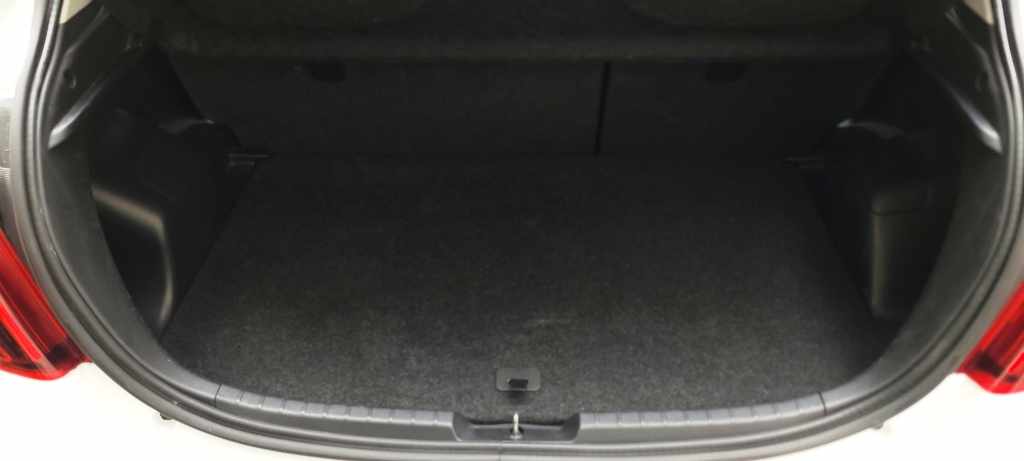 toyota-yaris-1-33-dual-vvt-i-2017-gasolina-1329cc