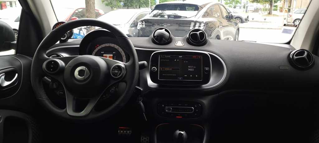 smart-fortwo-2023-eletrico