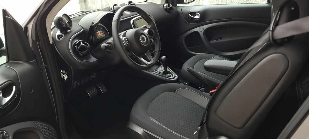 smart-fortwo-2023-eletrico