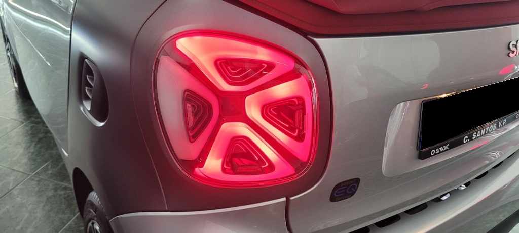 smart-fortwo-2023-eletrico