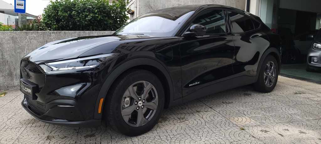 ford-mustang-mach-e-standard-range-2023-eletrico