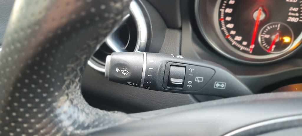 mercedes-benz-cla-180-d-blueefficiency-shooting-brake-2017-diesel-1461cc
