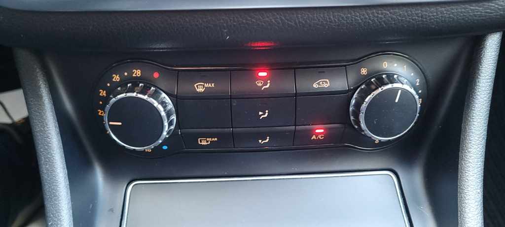 mercedes-benz-cla-180-d-blueefficiency-shooting-brake-2017-diesel-1461cc