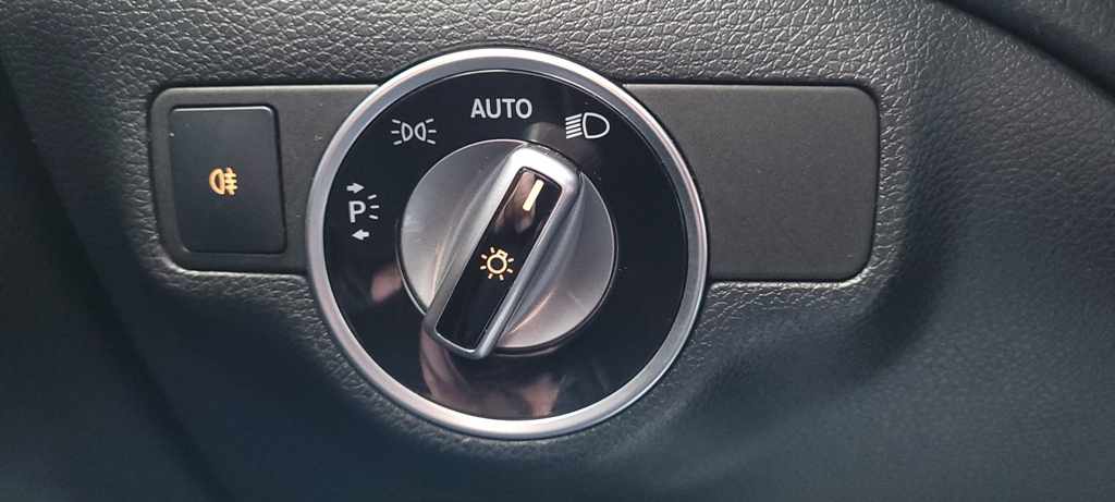 mercedes-benz-cla-180-d-blueefficiency-shooting-brake-2017-diesel-1461cc