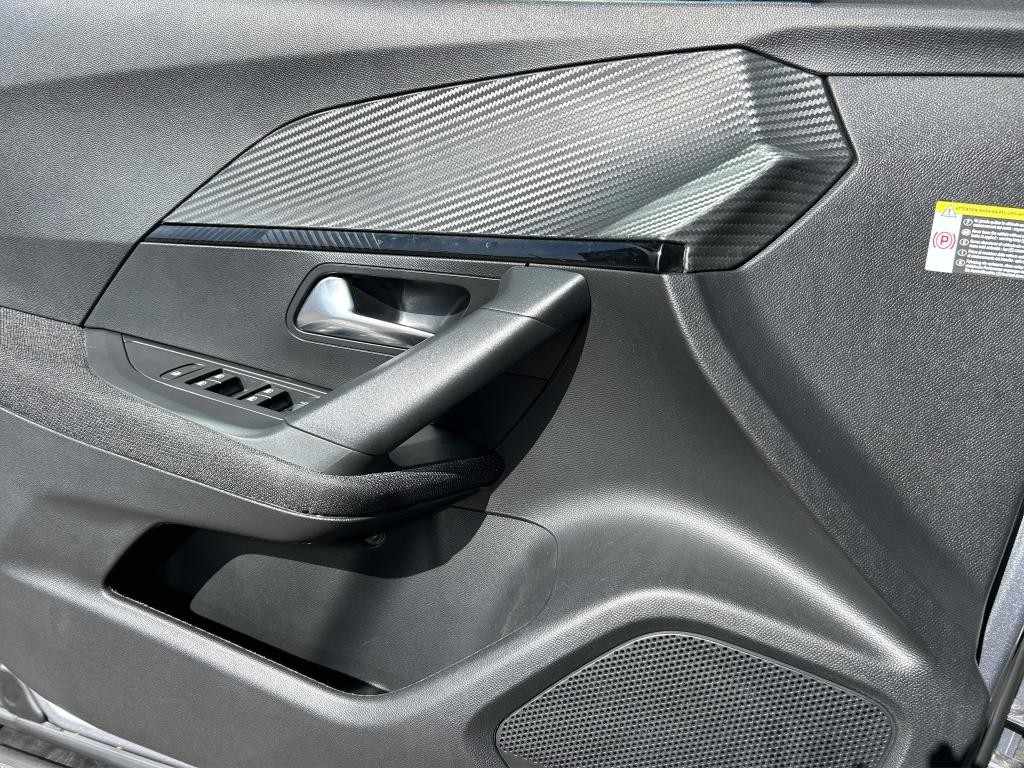 peugeot-2008-2025-eletrico-0cc