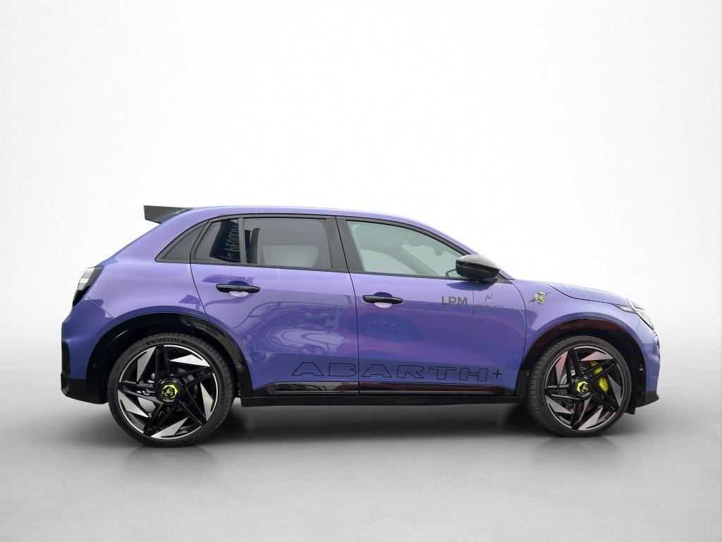 abarth-500-2025-eletrico-0cc