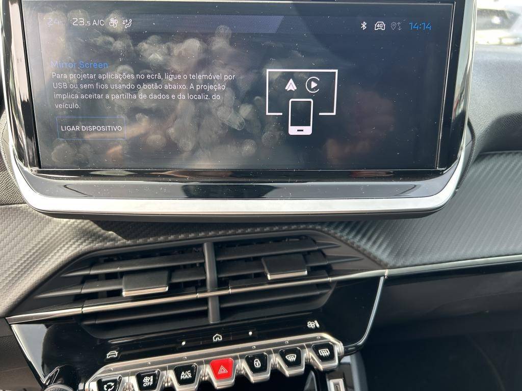 peugeot-208-2025-hibrido-a-gasolina-1199cc