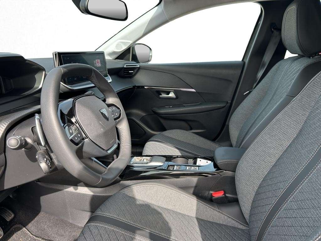 peugeot-208-2025-hibrido-a-gasolina-1199cc