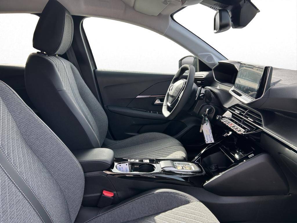 peugeot-208-2025-hibrido-a-gasolina-1199cc