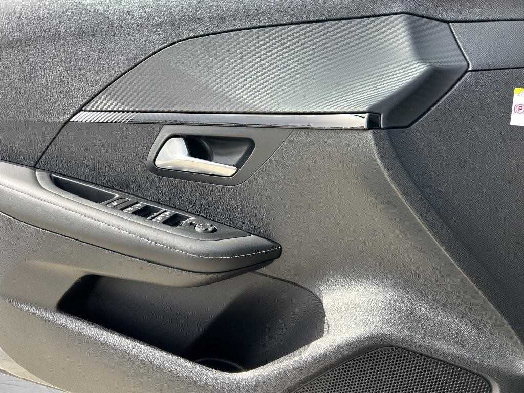 peugeot-208-2025-hibrido-a-gasolina-1199cc