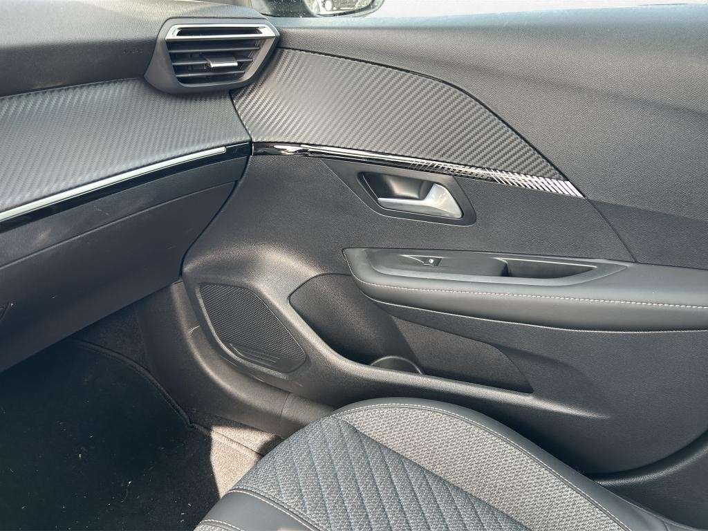 peugeot-208-2025-hibrido-a-gasolina-1199cc