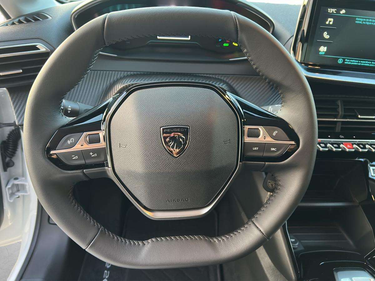 peugeot-208-2025-eletrico-0cc