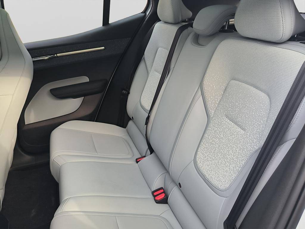 volvo-c30-2024-eletrico-0cc