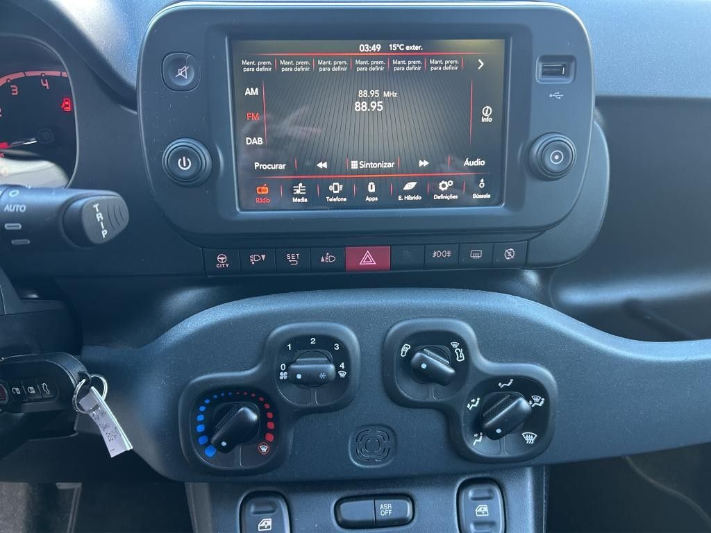 fiat-panda-2024-hibrido-a-gasolina-999cc