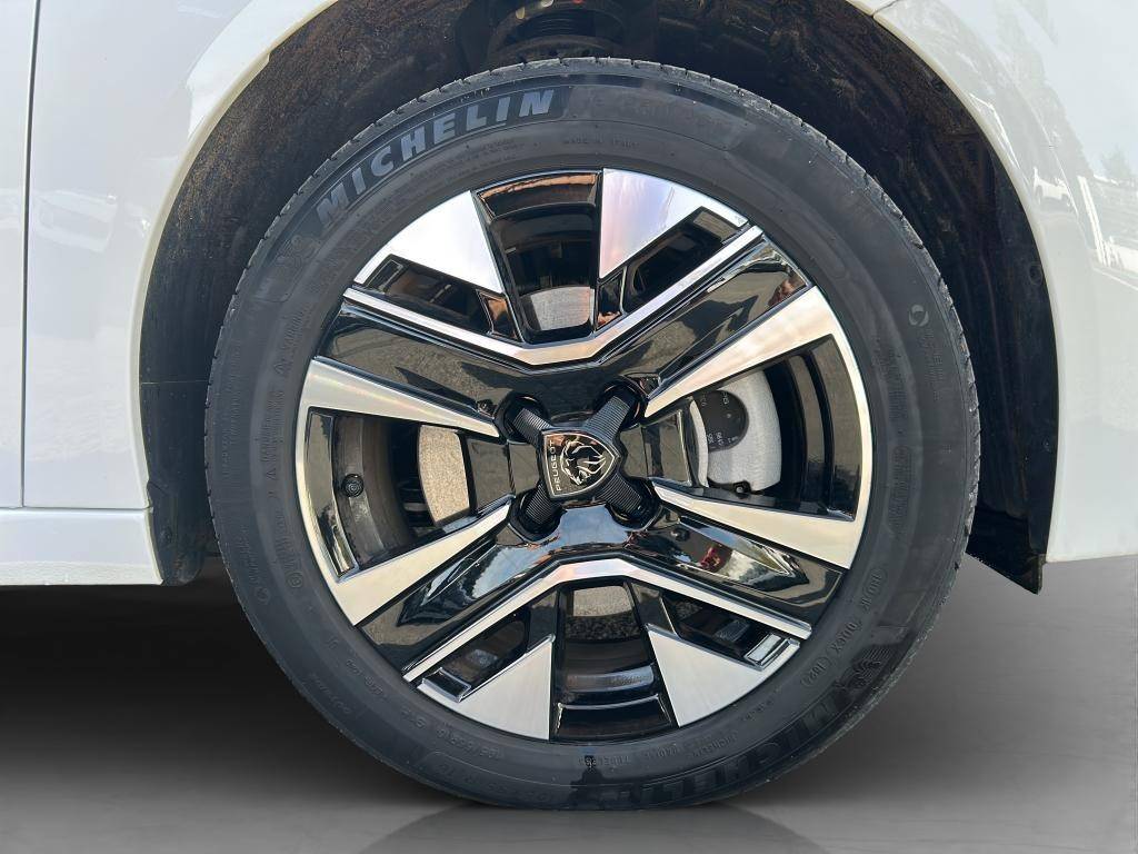 peugeot-208-2024-hibrido-a-gasolina-1299cc