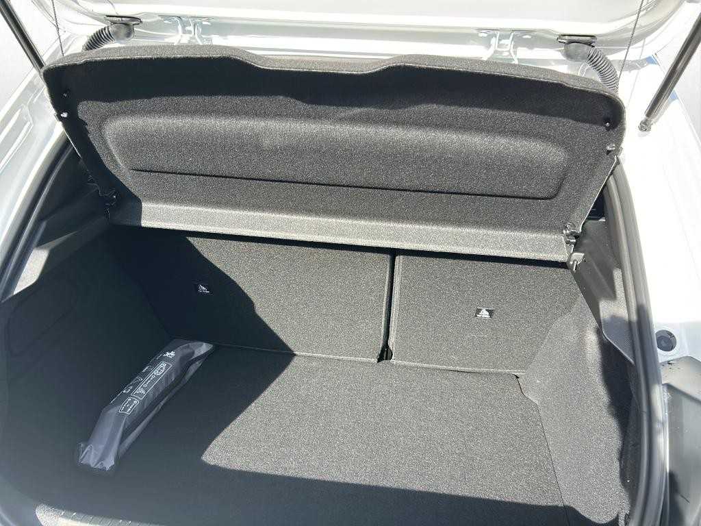peugeot-208-2024-hibrido-a-gasolina-1299cc