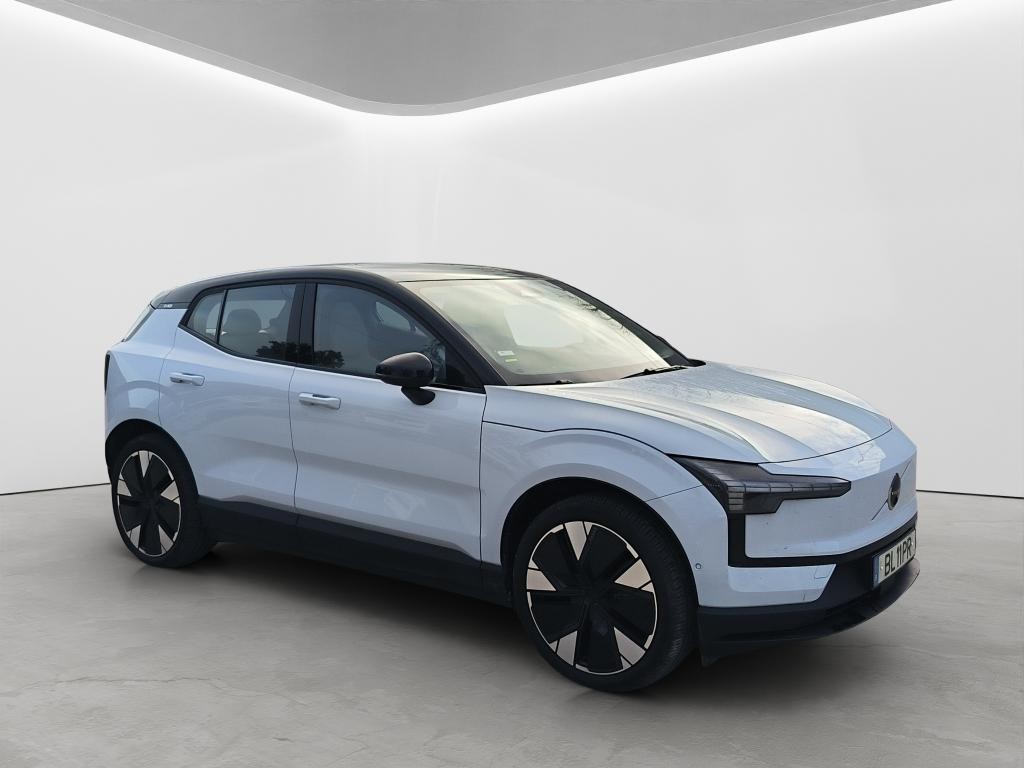 volvo-c30-2024-eletrico-0cc