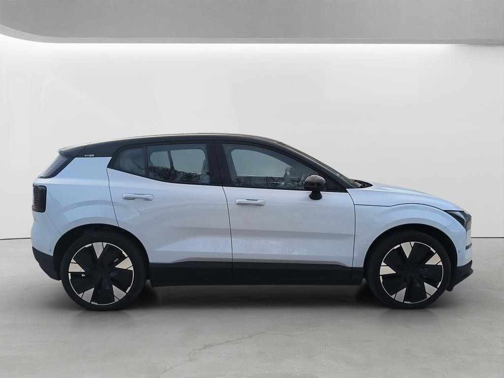 volvo-c30-2024-eletrico-0cc
