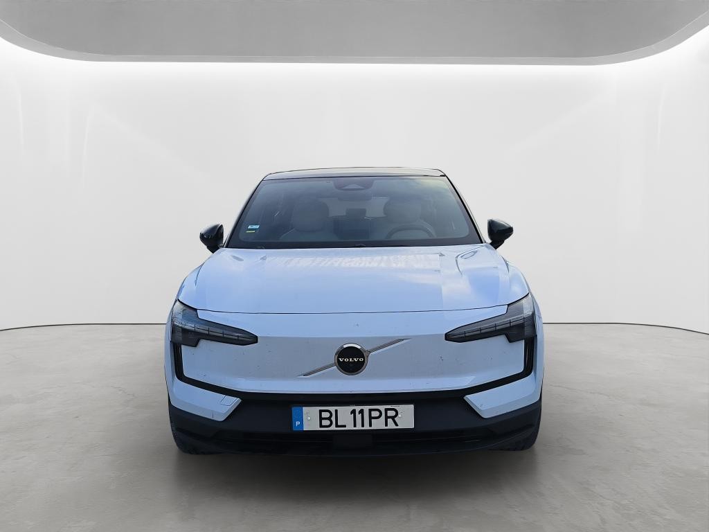 volvo-c30-2024-eletrico-0cc