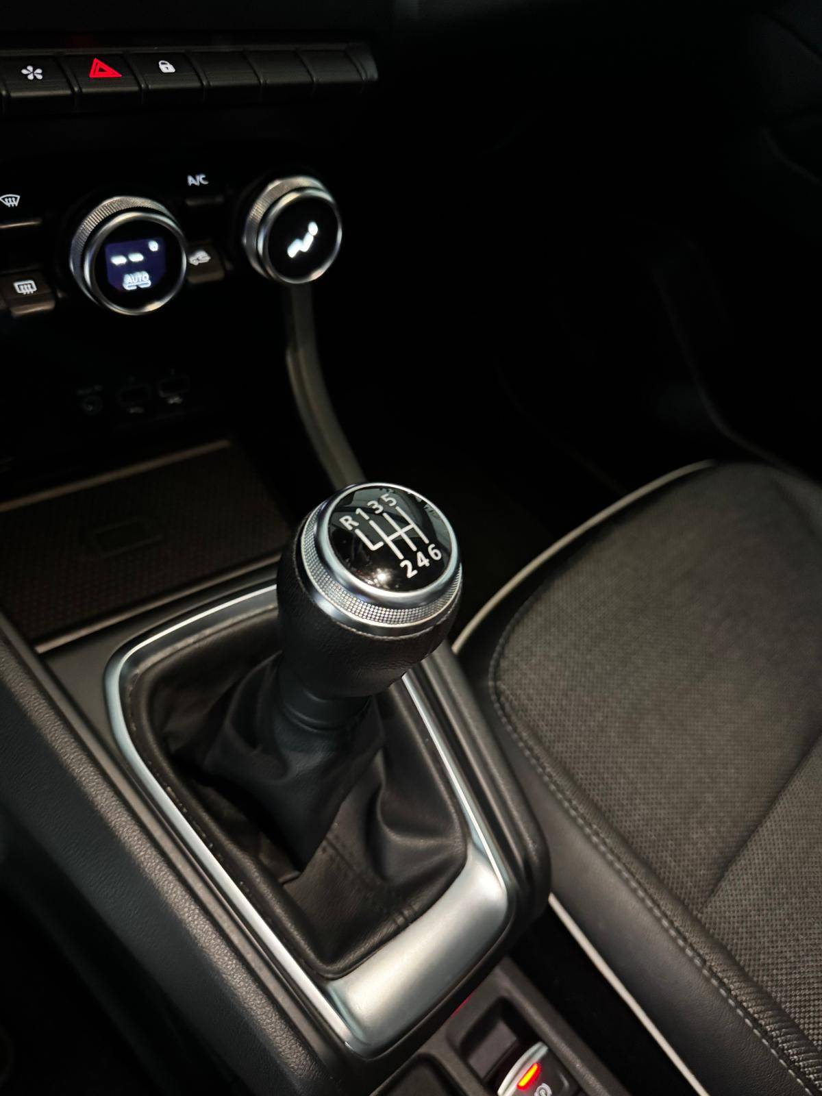 renault-captur-2022-gasolina-999cc