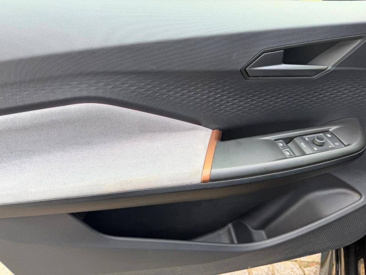 cupra-born-2023-eletrico-453cc