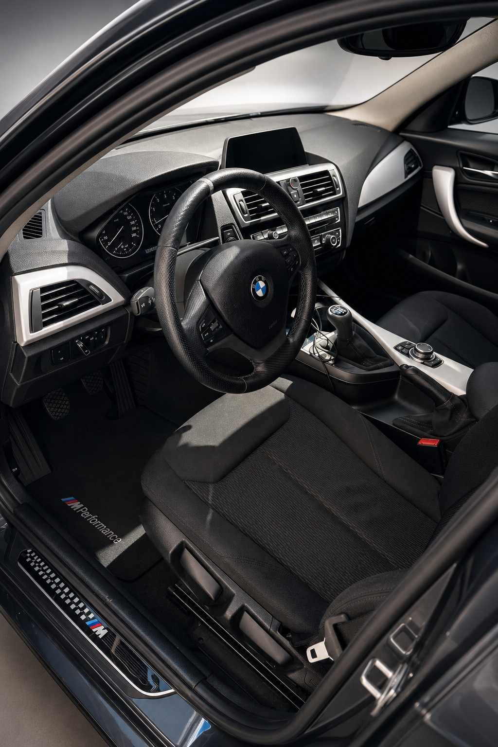 bmw-serie-1-2017-diesel-1496cc