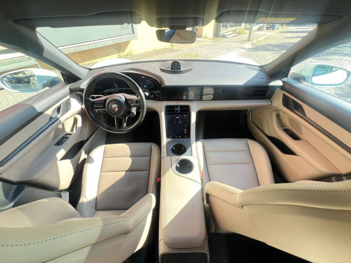 porsche-taycan-2023-eletrico-500cc