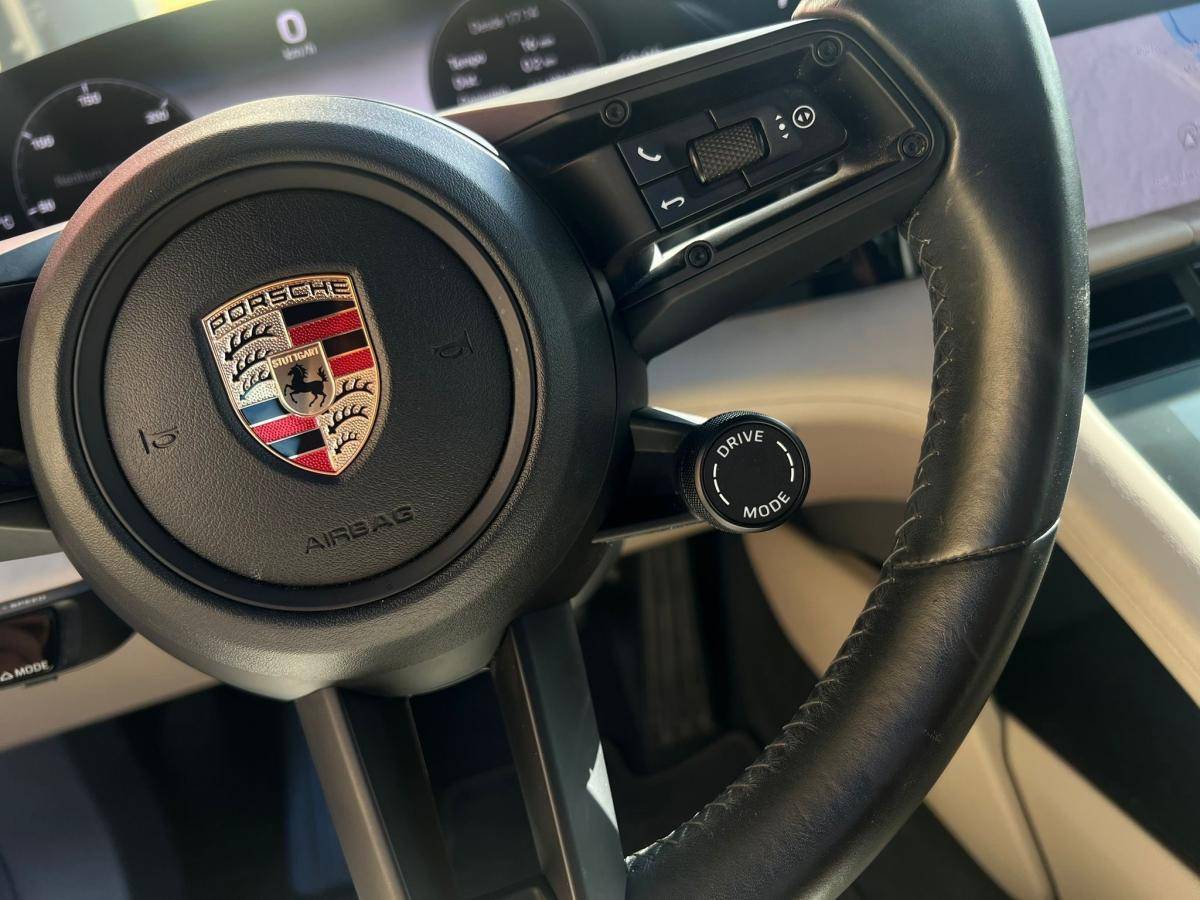 porsche-taycan-2023-eletrico-500cc