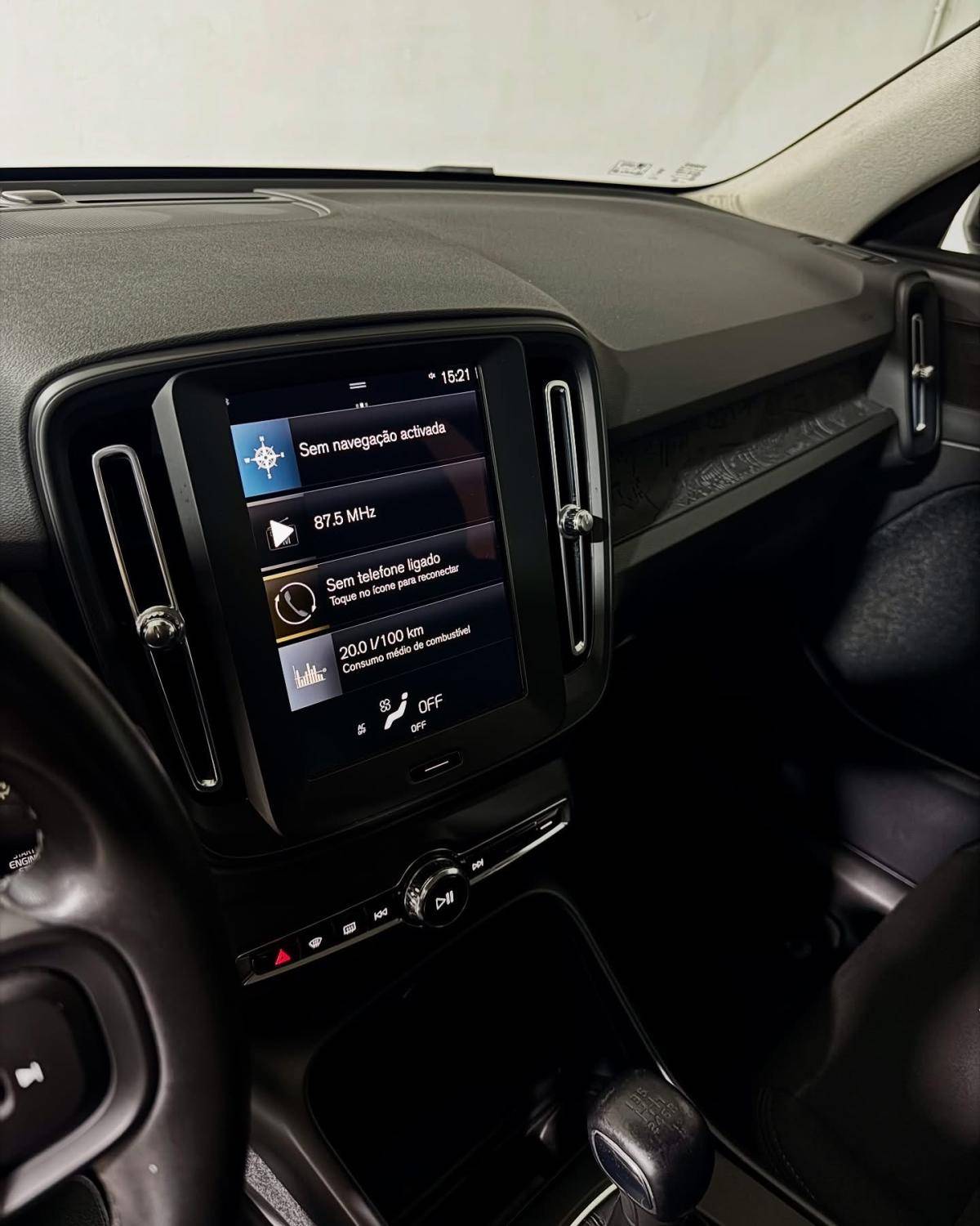 volvo-xc40-2021-gasolina-1477cc