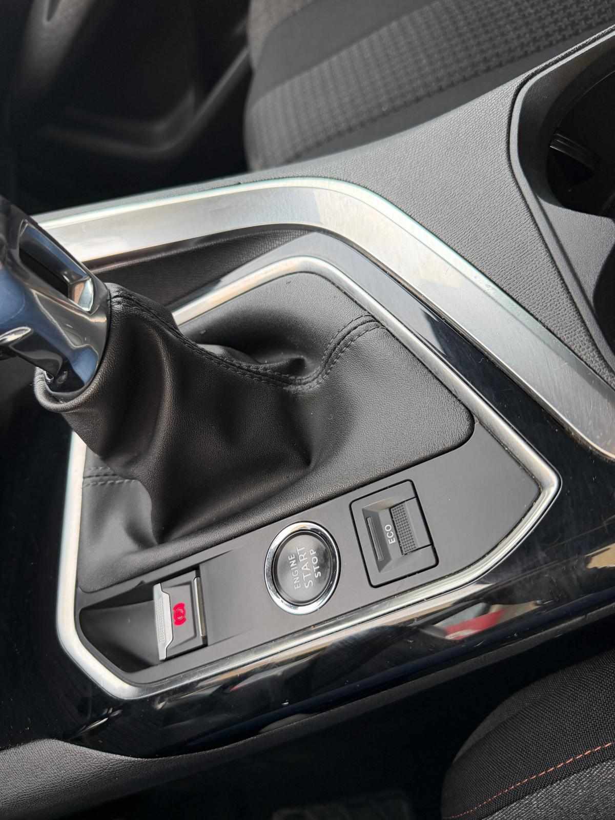 peugeot-3008-2021-gasolina-1199cc