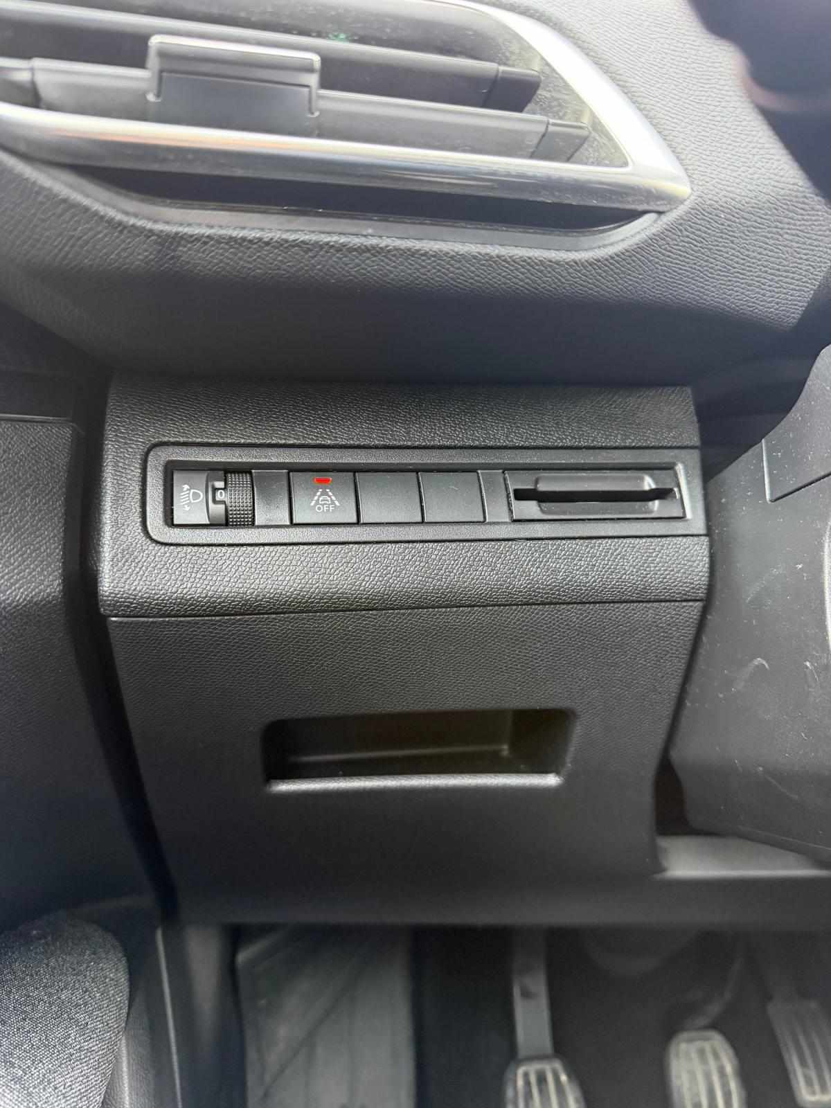 peugeot-3008-2021-gasolina-1199cc
