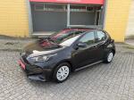 toyota-yaris-2022-hibrido-a-gasolina-1490cc
