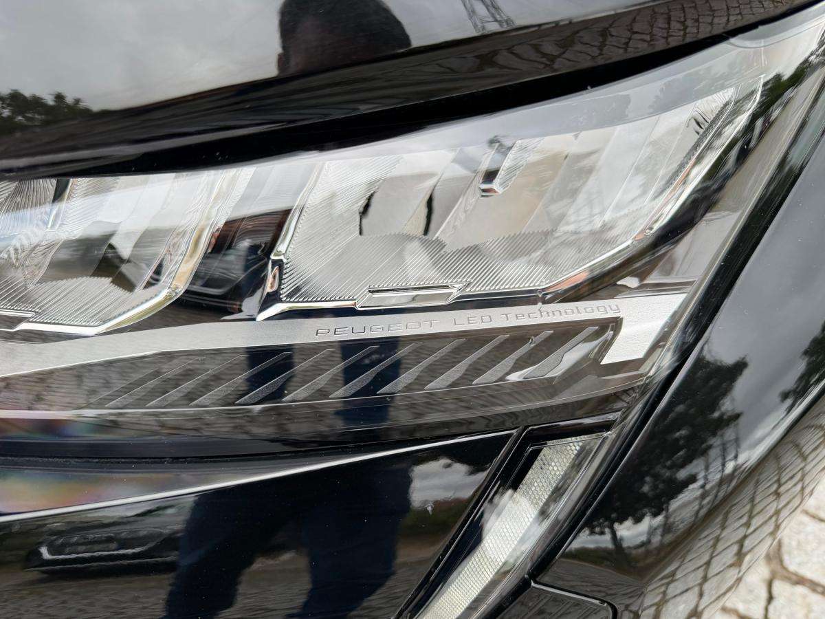 peugeot-408-2025-eletrico-500cc